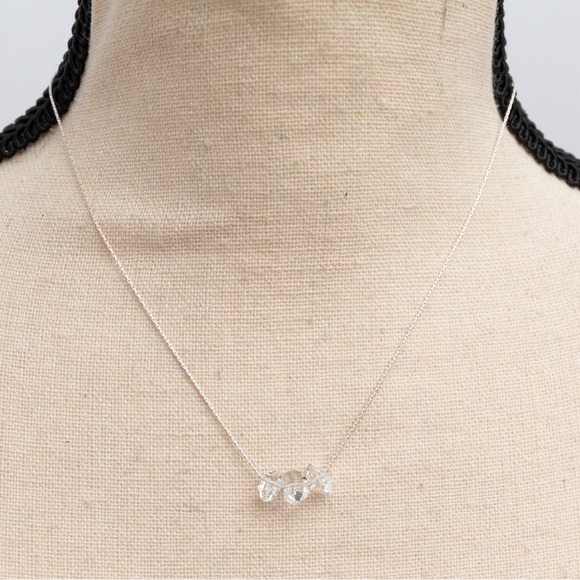 Deb Guyot Herkimer diamond quartz 3 stone necklace & earring set quiet luxury - Picture 11 of 16
